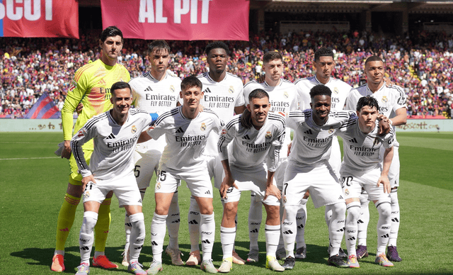 名记：字母最近向队友强调专注篮球的重要性，别被外界声音干扰