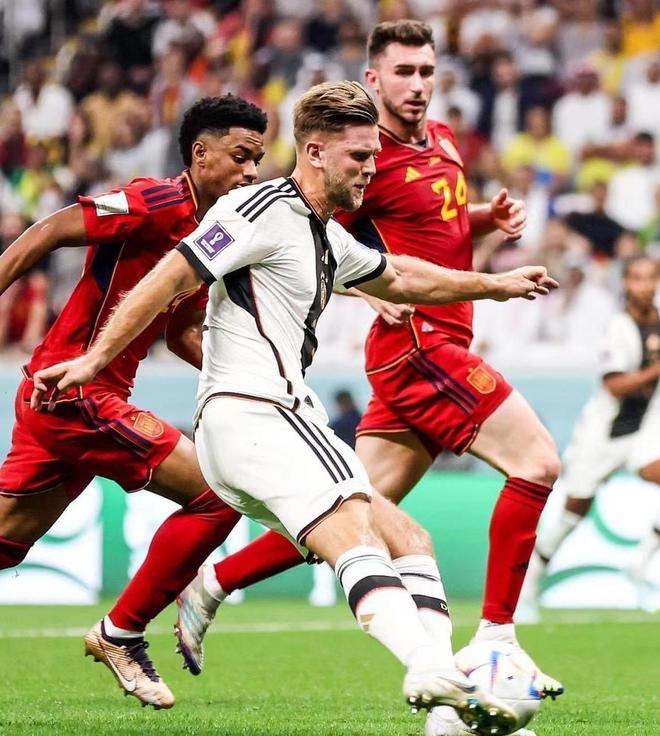 砍14分+4次封盖！中国男篮18岁2米13中锋闪耀：追赶杨瀚森进NBA？