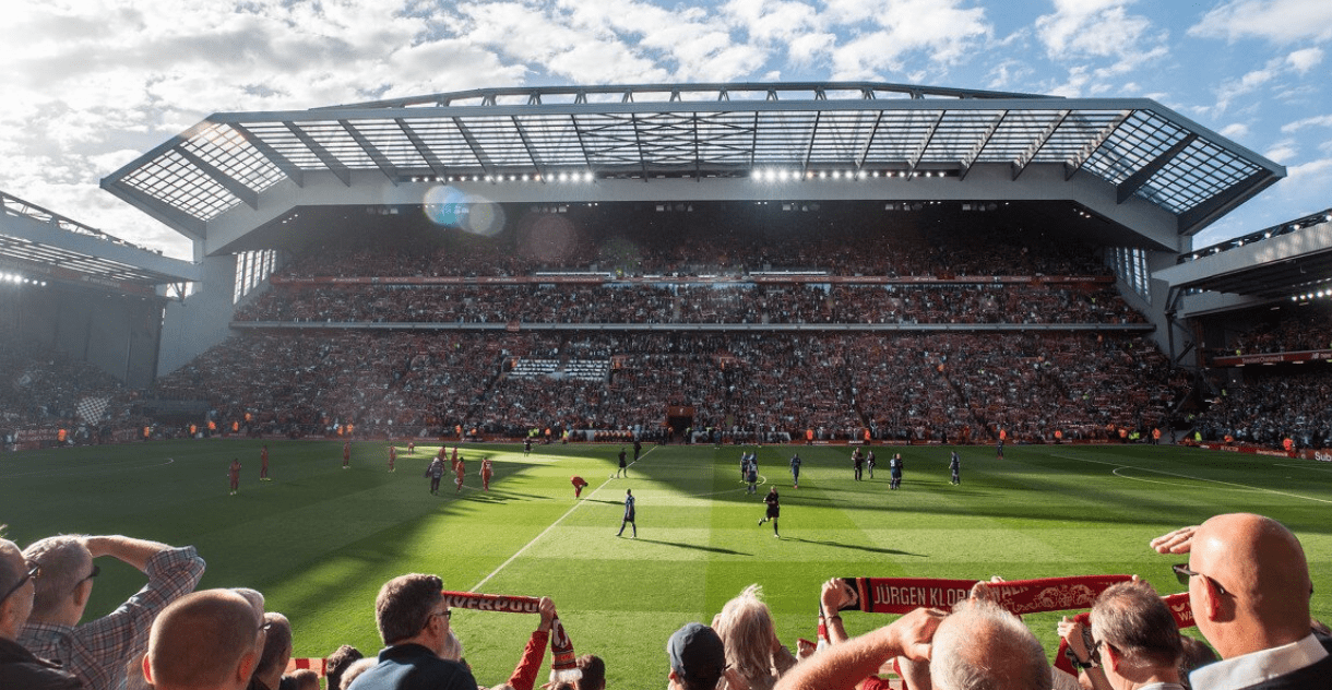 湖人杯赛主场不敌马刺引热议！媒体人：詹东里合体后最惨失利