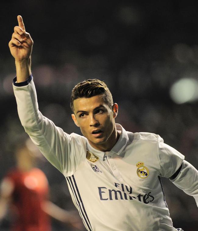 尴尬！王博指导末节换上4名“新人”，许利民指导却仍打不过