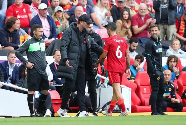 祸不单行，国际足联网站显示广西平果有四条转会禁令