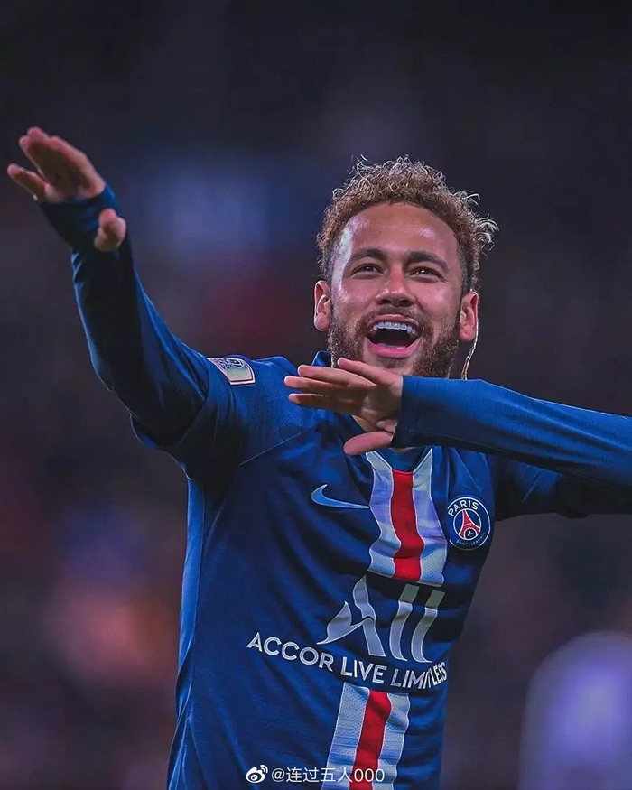 弗兰克喊话球迷：没有你们，我们什么都不是，但这足够吗